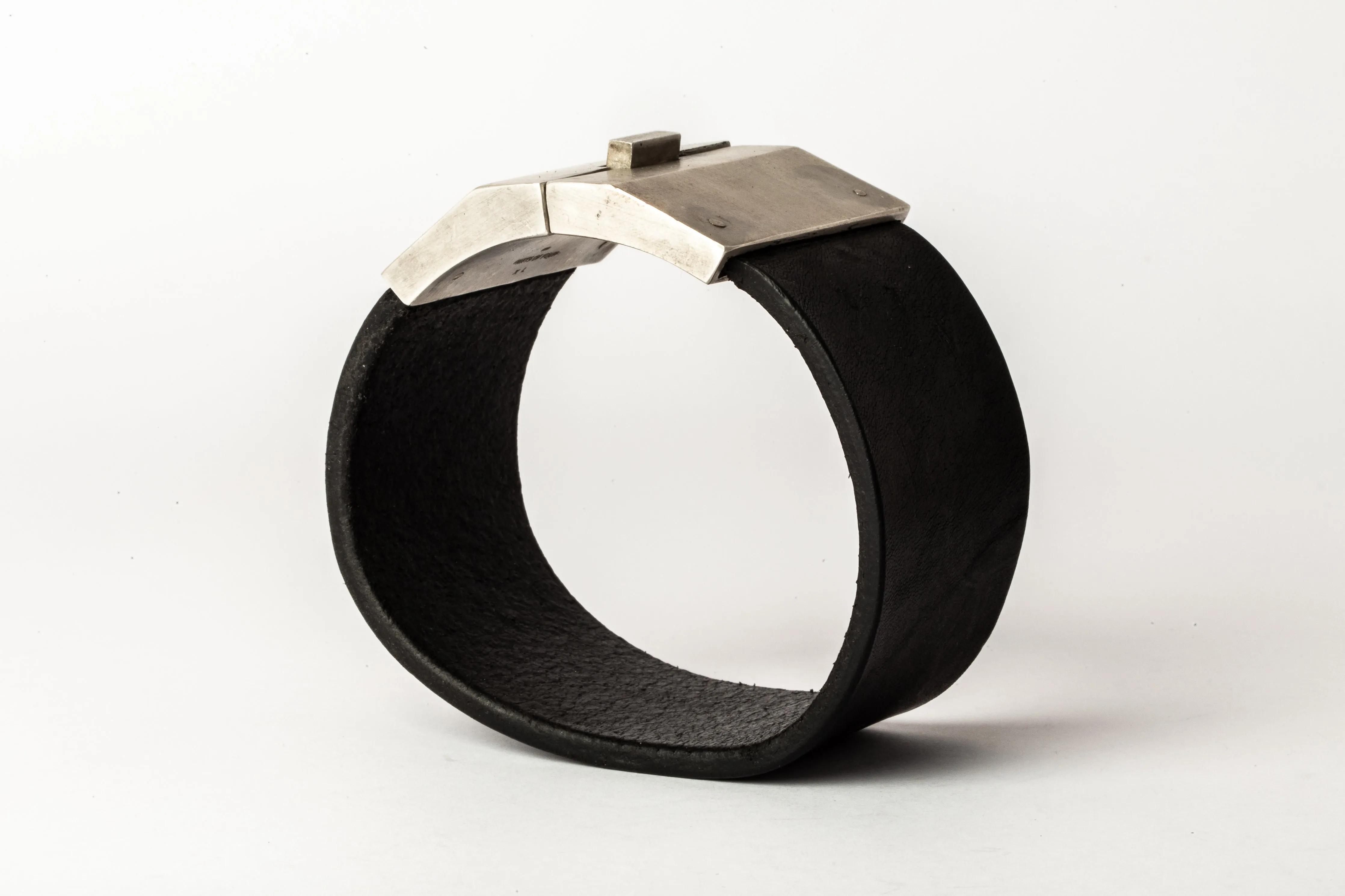 Box Lock Bracelet (Facet, Wide, BLK AS)