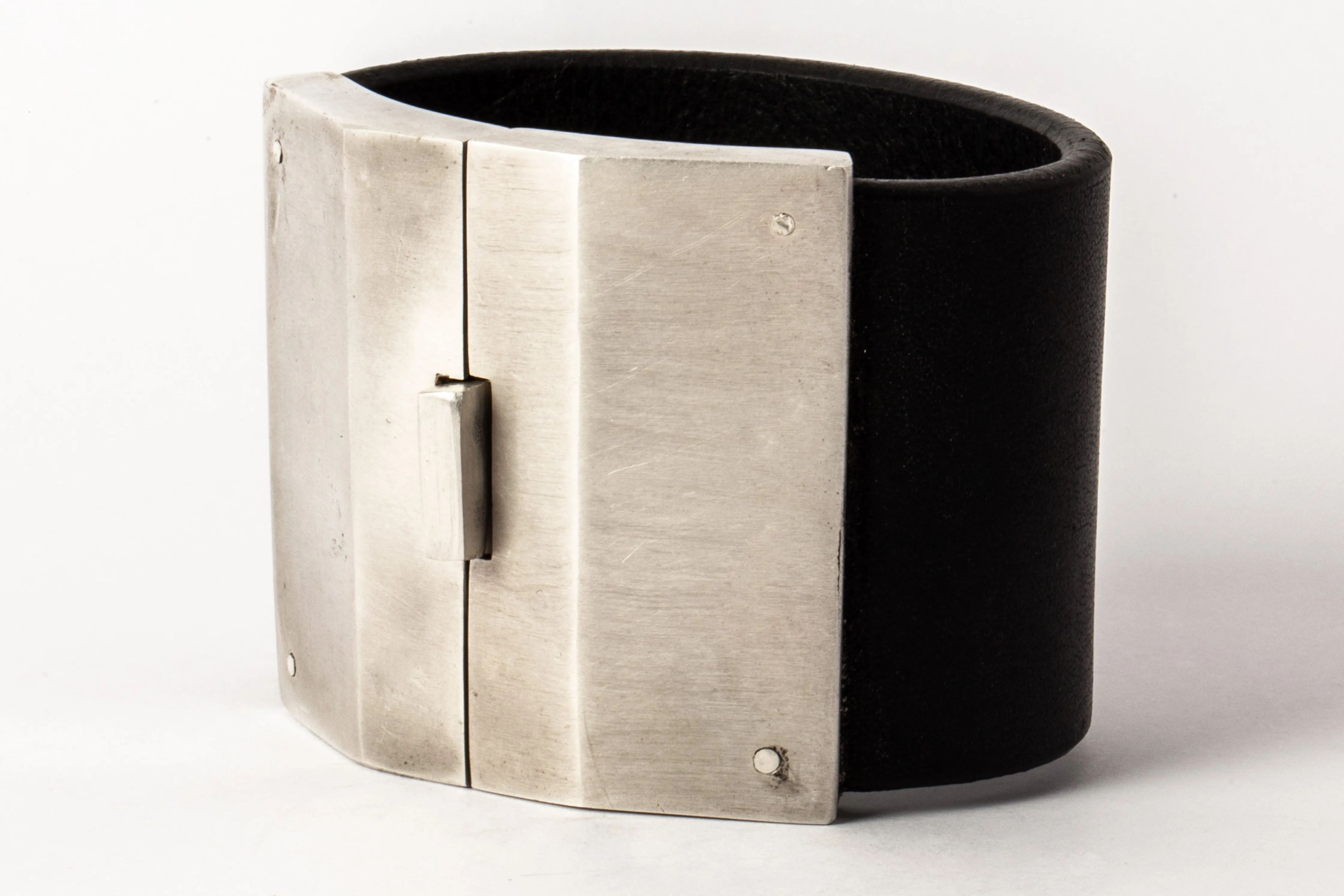 Box Lock Bracelet (Facet, Wide, BLK AS)