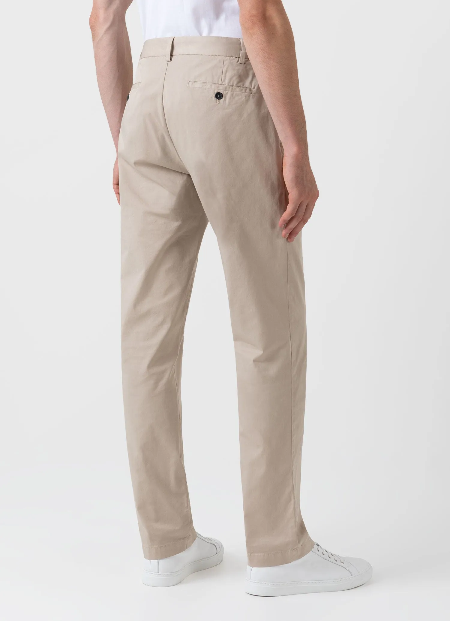 Men's Regular Fit Stretch Chino in Light Stone